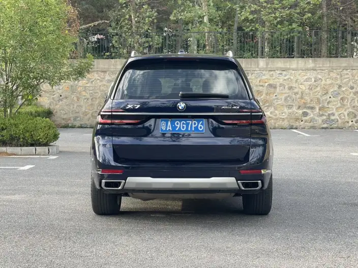 BMW X7 2023 Model xDrive40i Leading Model Luxury Set – фото 4