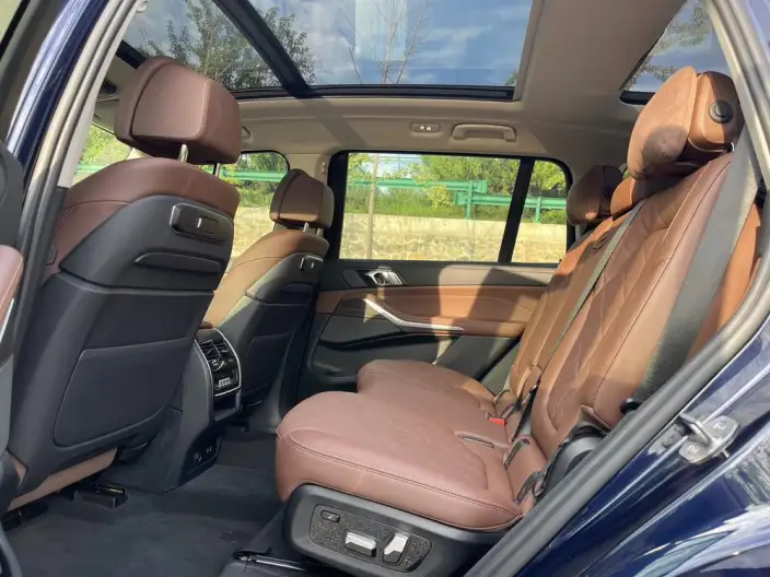BMW X7 2023 Model xDrive40i Leading Model Luxury Set – фото 7