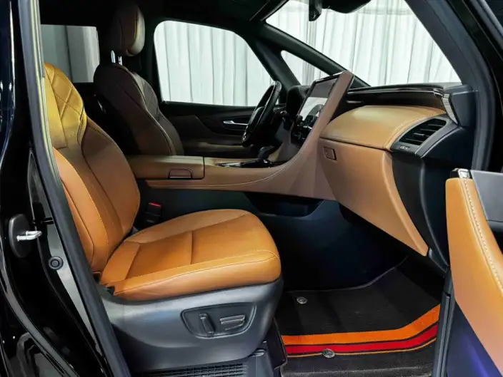Vellfire 2023 Model Toyota Crown 2.5L Intelligent Hybrid 4WD Supreme Executive Edition – фото 18