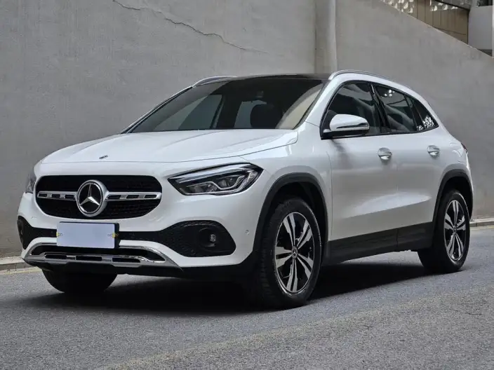 Mercedes-Benz GLA 2020 Model GLA 200 – фото 1