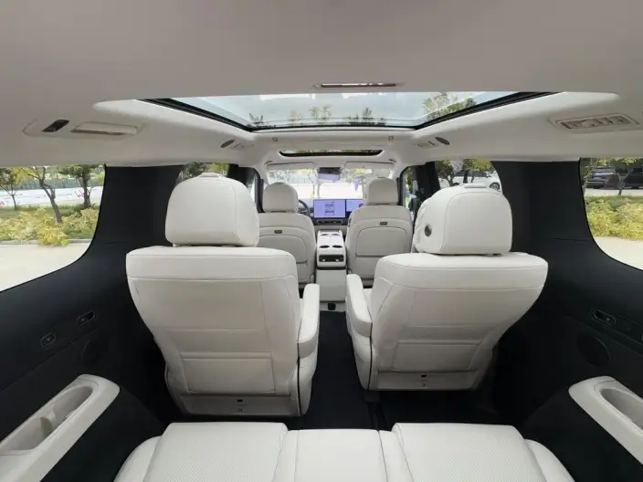 Li Auto MEGA 2025 Model Home Family Special Edition – фото 26