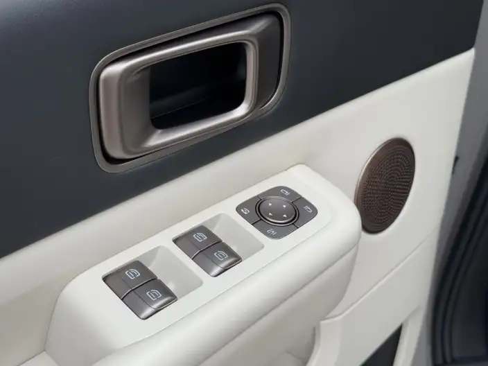 Li Auto MEGA 2025 Model Home Family Special Edition – фото 33