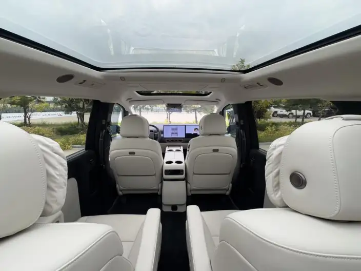 Li Auto MEGA 2025 Model Home Family Special Edition – фото 37