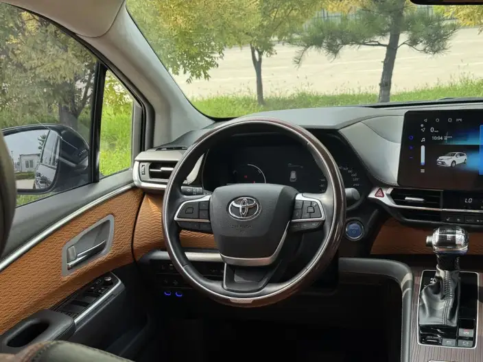 Granvia 2023 Model Intelligent Hybrid 2.5L Comfort Edition – фото 16