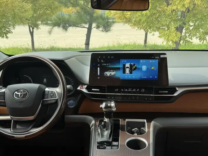 Granvia 2023 Model Intelligent Hybrid 2.5L Comfort Edition – фото 18