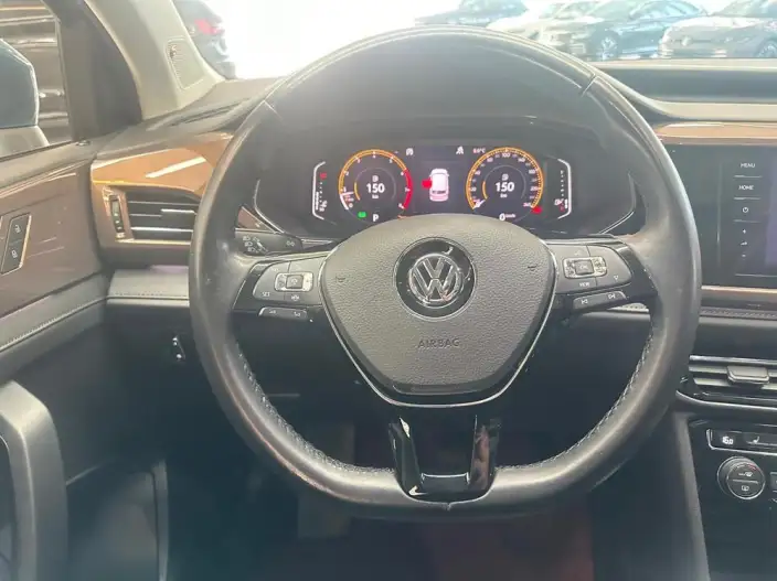 Volkswagen Tharu 2020 Model 330TSI 4WD Ultimate Edition China VI – фото 7