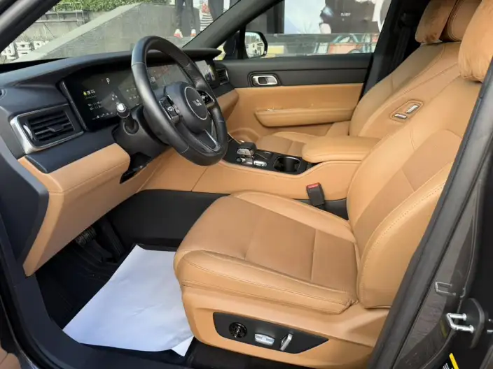 Li Auto ONE 2021 Model Extended Range 6 seat Edition – фото 7