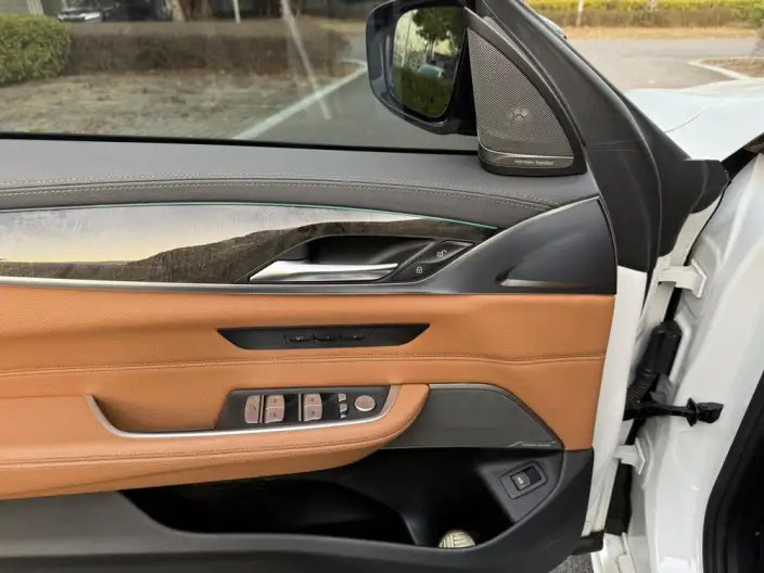 BMW 6 Series GT 2021 Model 630i M Sports Set – фото 8