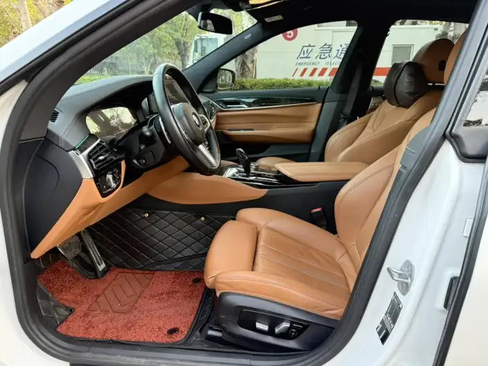 BMW 6 Series GT 2021 Model 630i M Sports Set – фото 14