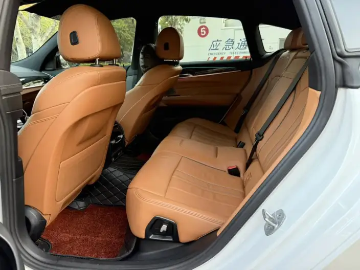 BMW 6 Series GT 2021 Model 630i M Sports Set – фото 15