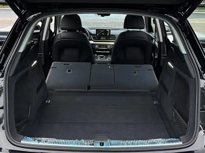Audi Q5L 2020 Model 40 TFSI Rong Xiang Fashion Model – фото 14