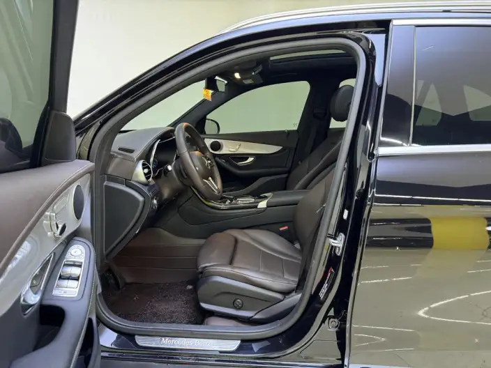 Mercedes-Benz GLC 2020 Model Facelift GLC 260 L 4MATIC Dynamic Model – фото 17