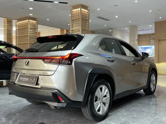 Lexus UX 2022 Model 260h Tan · Fun Edition – фото 6