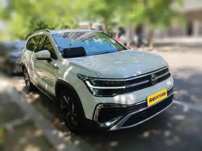 Volkswagen Tharu 2023 Model 300TSI 2WD Full Moon Edition – фото 3