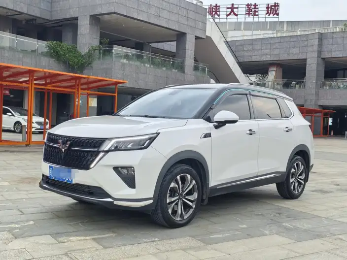 WULING Asta 2021 Model 1.5T Automatic Starlight Edition – фото 1
