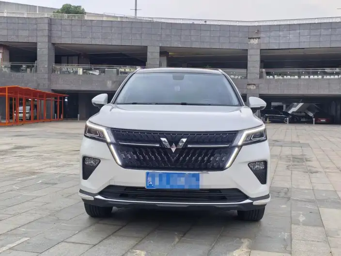 WULING Asta 2021 Model 1.5T Automatic Starlight Edition – фото 2
