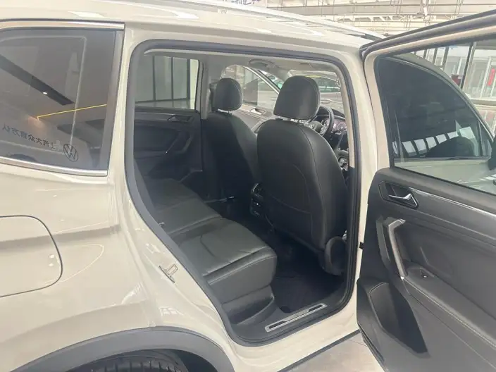 Volkswagen Tiguan L 2020 Model 330TSI Automatic 2WD R-Line Ultimate Edition China VI – фото 8