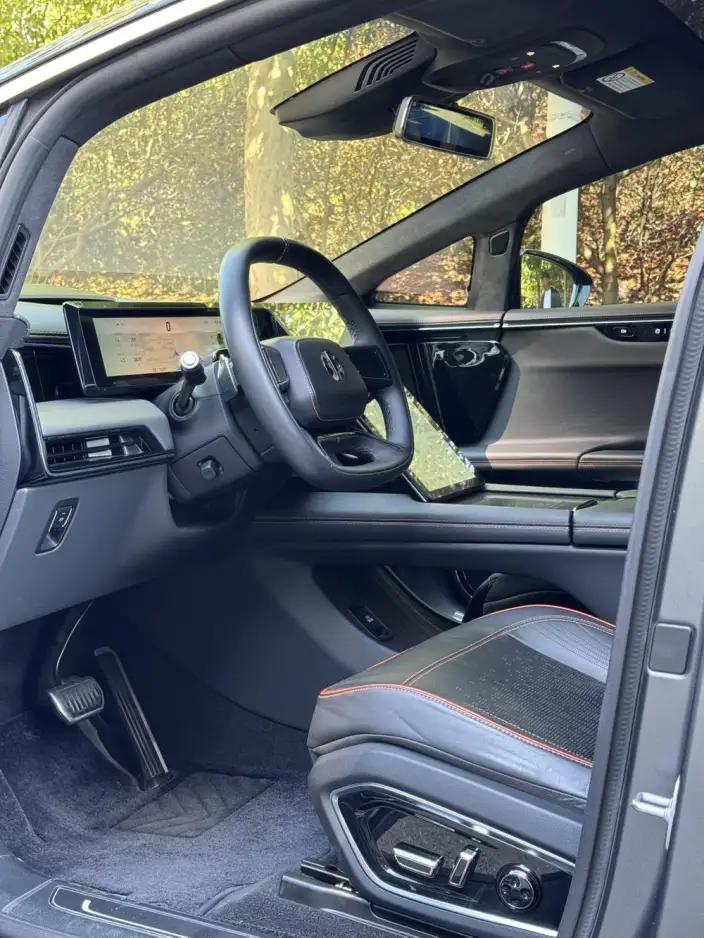 HiPhi X 2021 Model Ultimate Edition 4 seat – фото 9