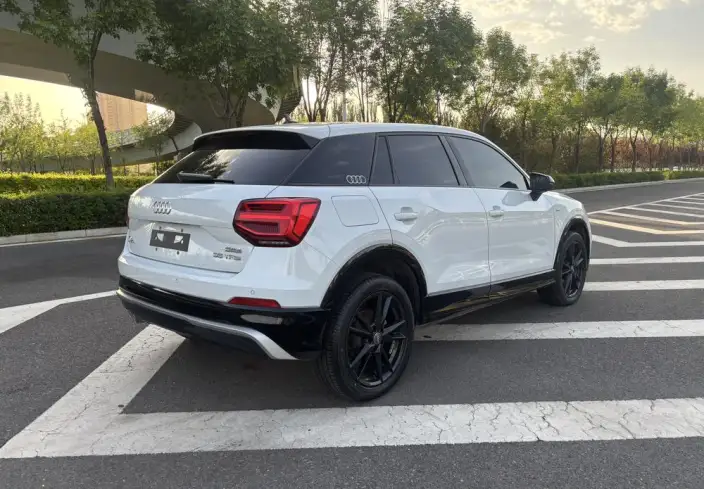 AUDI Q2L 2020 Model 35TFSI Enterprising Dynamic Model – фото 6