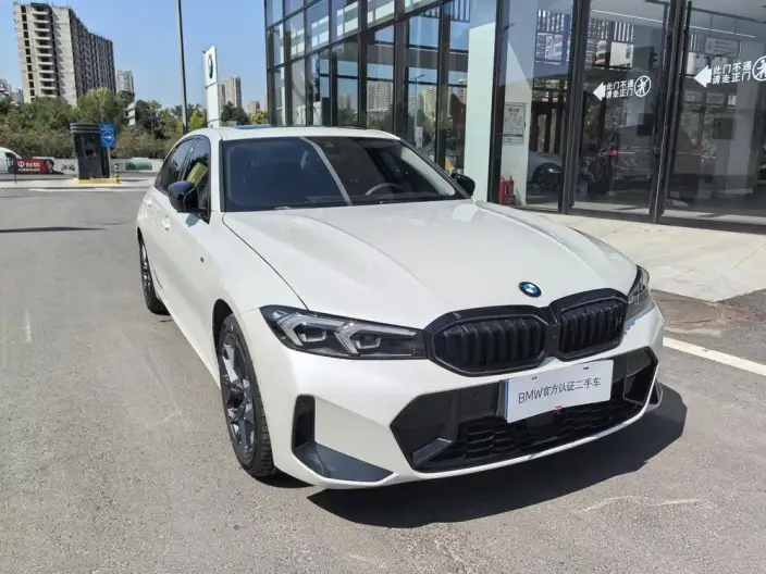 BMW 3 Series 2026 Model 330Li M Sports Night Set – фото 3
