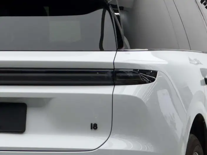 Li Auto i8 2025 Model Standard Edition – фото 4