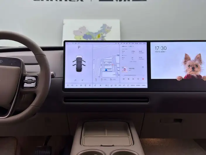 Li Auto i8 2025 Model Standard Edition – фото 6