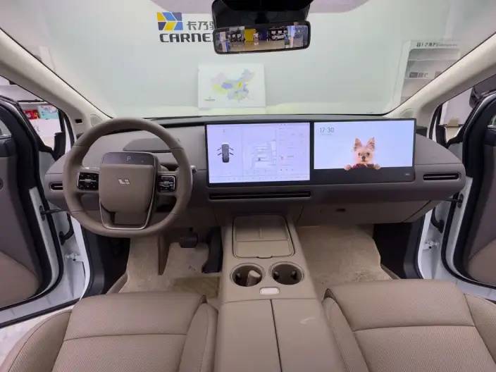 Li Auto i8 2025 Model Standard Edition – фото 15