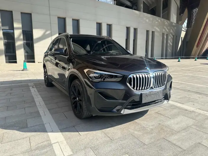 BMW X1 2021 Model sDrive20Li Exclusive Model – фото 3