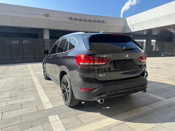 BMW X1 2021 Model sDrive20Li Exclusive Model – фото 4