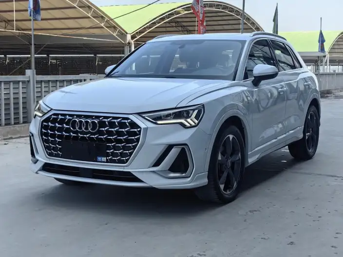 AUDI Q3 2024 Model 35 TFSI Fashion Dynamic Model – фото 1