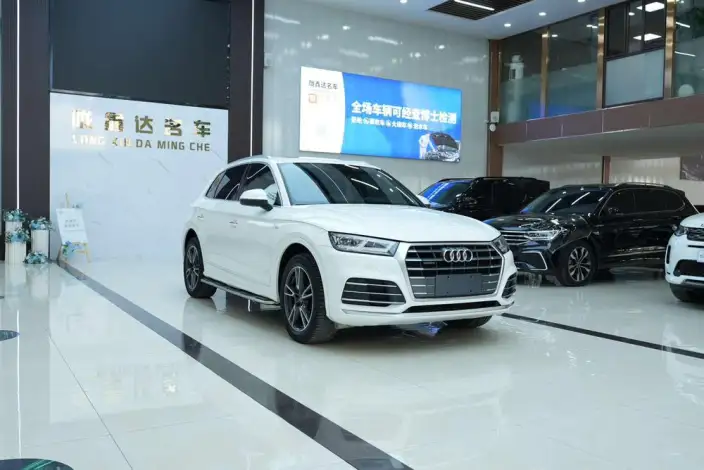 Audi Q5L 2020 Model 40 TFSI Rong Xiang Fashion Model – фото 3