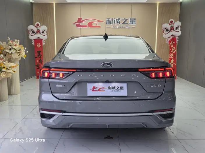 Ford Mondeo 2022 Model Facelift EcoBoost 245 Luxury Model – фото 5