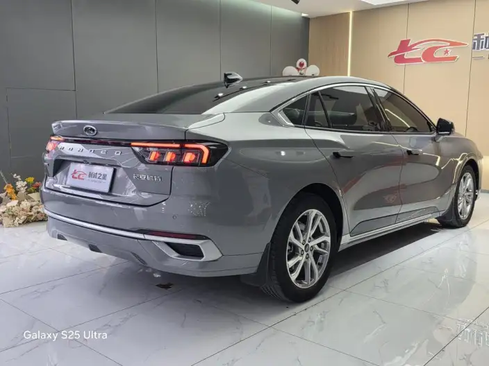 Ford Mondeo 2022 Model Facelift EcoBoost 245 Luxury Model – фото 6