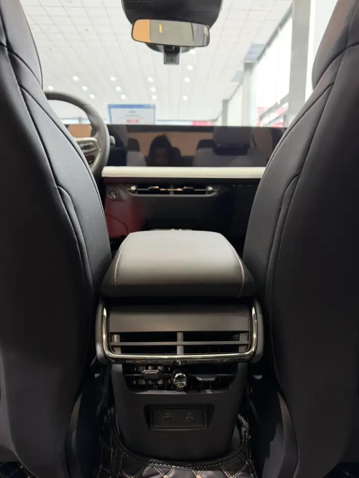 Ford Mondeo 2022 Model Facelift EcoBoost 245 Luxury Model – фото 11