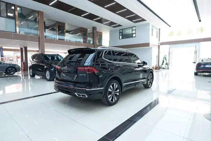 Volkswagen Tiguan L 2023 Model 330TSI 2WD R-Line Enjoy the version more – фото 7