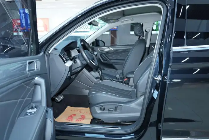 Volkswagen Tiguan L 2023 Model 330TSI 2WD R-Line Enjoy the version more – фото 20