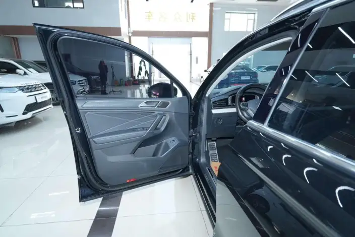 Volkswagen Tiguan L 2023 Model 330TSI 2WD R-Line Enjoy the version more – фото 22