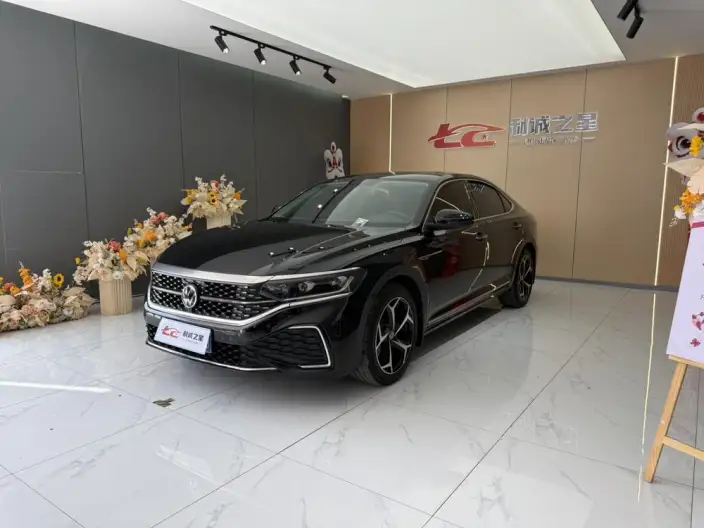 Volkswagen Passat 2024 Model 330TSI Starry sky Elite Edition – фото 1