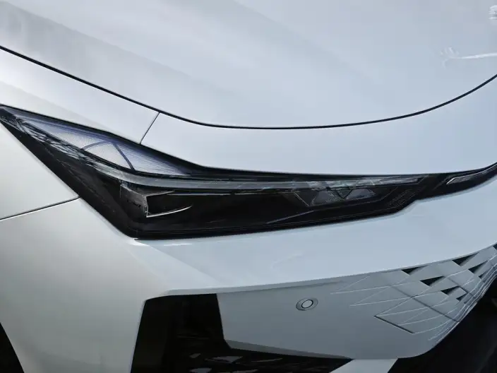 Changan UNI-V 2024 Model 1.5T Noble Model – фото 8