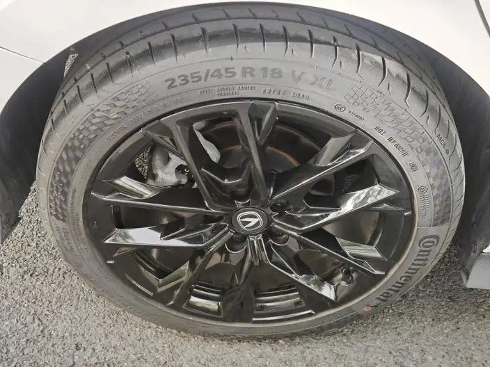 Changan UNI-V 2024 Model 1.5T Noble Model – фото 13