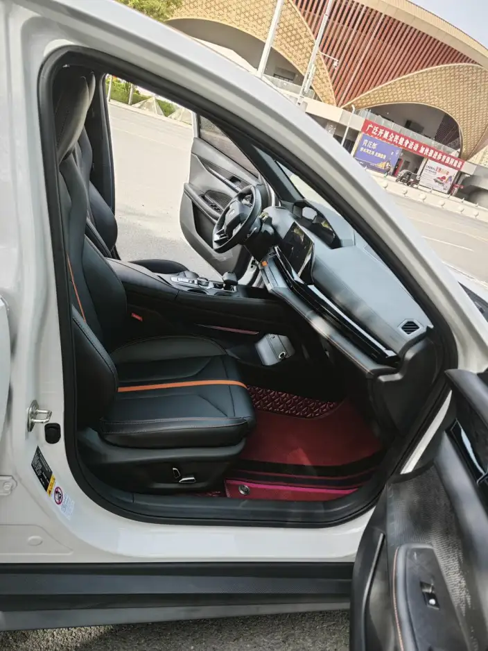 Changan UNI-V 2024 Model 1.5T Noble Model – фото 18