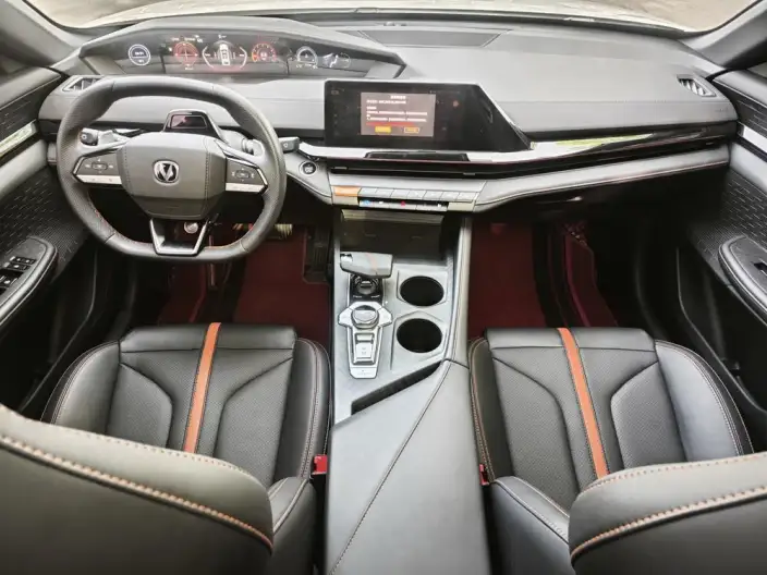 Changan UNI-V 2024 Model 1.5T Noble Model – фото 29