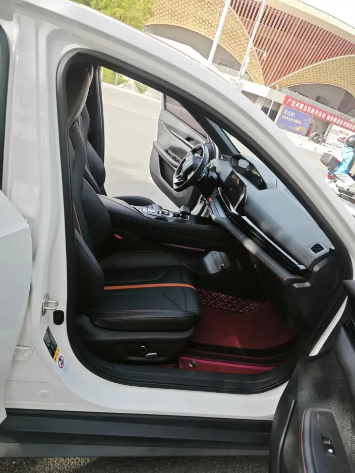 Changan UNI-V 2024 Model 1.5T Noble Model – фото 30