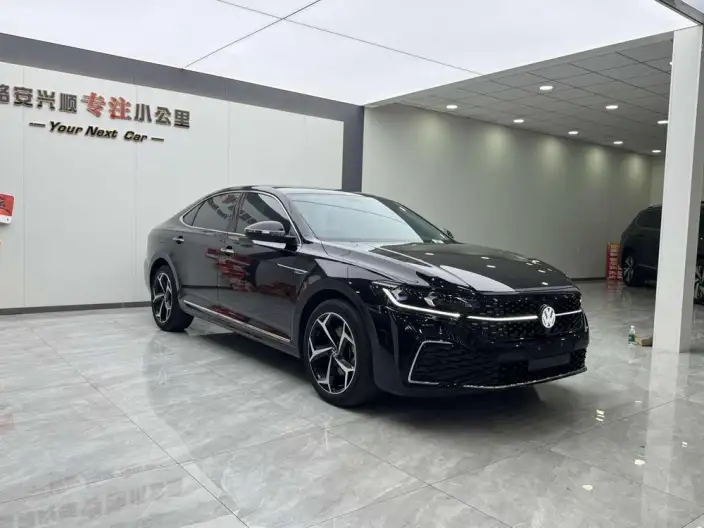 Volkswagen Passat 2023 Model Facelift 330TSI Starry sky Elite Edition – фото 3