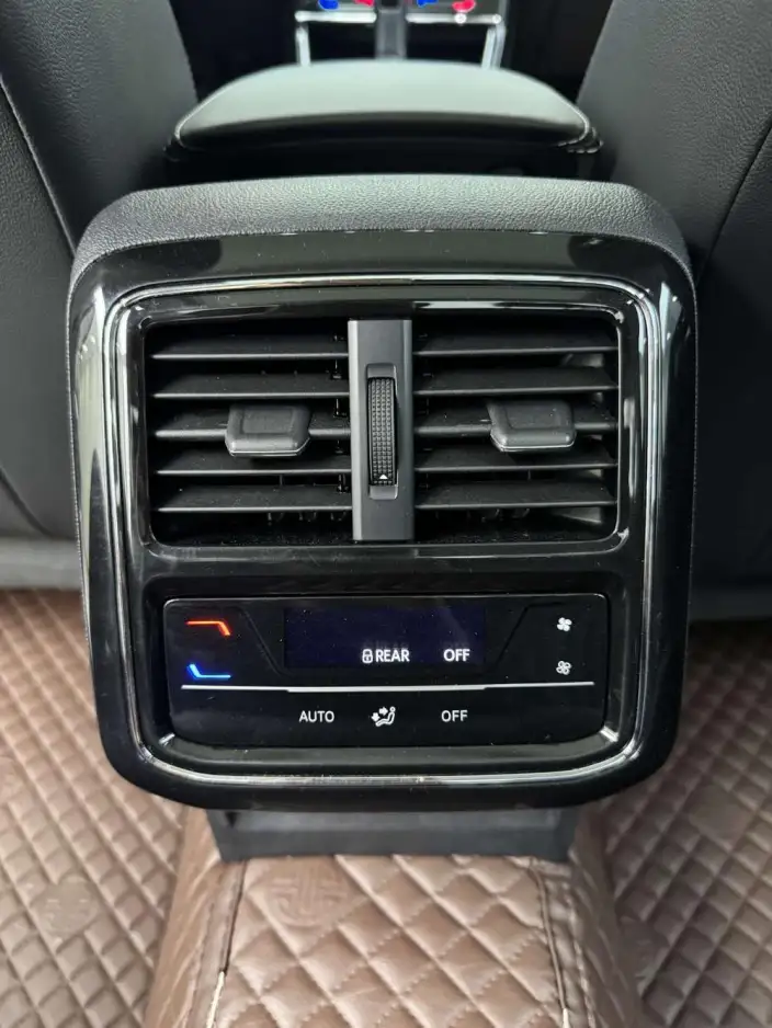 Volkswagen Passat 2023 Model Facelift 330TSI Starry sky Elite Edition – фото 8