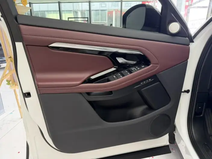 Range Rover Evoque 2023 Model Aurora L 249PS R-Dynamic HSE Luxury Edition – фото 8