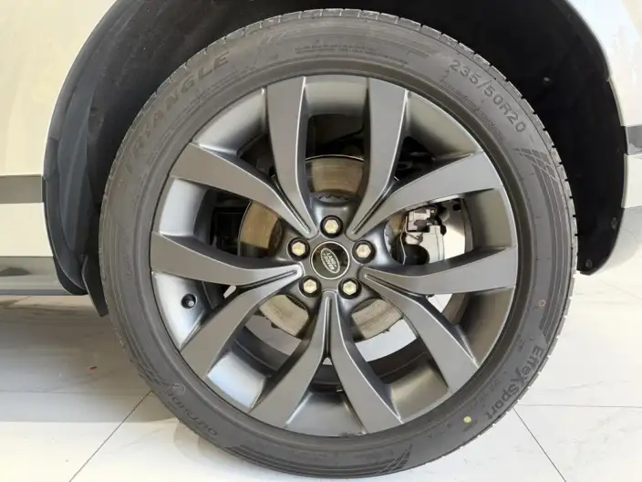 Range Rover Evoque 2023 Model Aurora L 249PS Collins Bronze Special Edition – фото 7