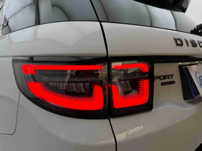 Land Rover Discovery Sport 2021 Model 249PS R-Dynamic SE Performance Technology Edition 7 seat – фото 9