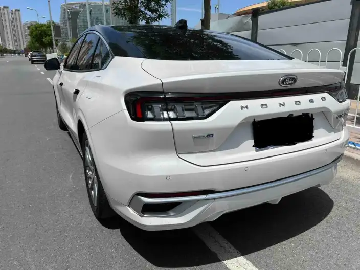 Ford Mondeo 2023 Model EcoBoost 245 Luxury Model – фото 4
