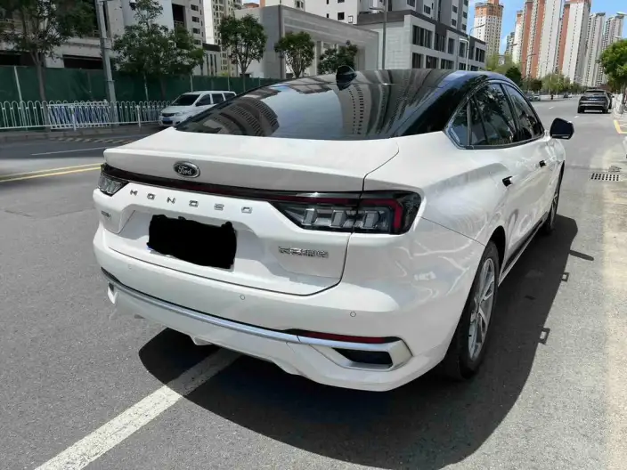 Ford Mondeo 2023 Model EcoBoost 245 Luxury Model – фото 6